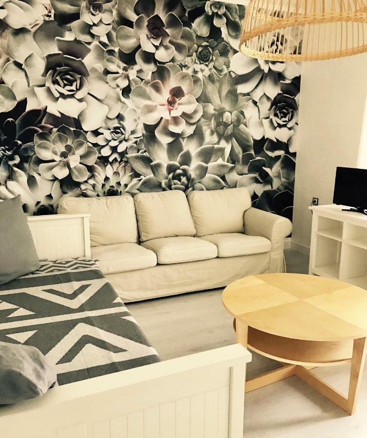 Griffn Properties Lifestyle Apartment Есен Екстериор снимка